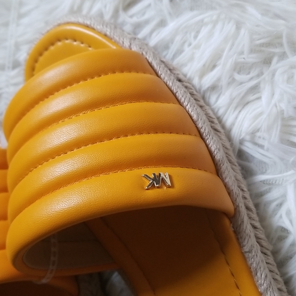 Michael Kors Royce Quilted Leather Platform Slip-On Espadrille Slides Sandals - Picture 4 of 8